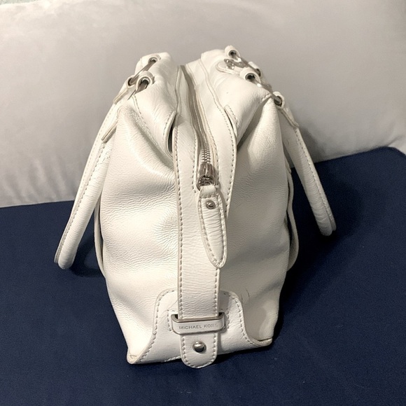 Michael Kors, winter white leather bag - Picture 6 of 12